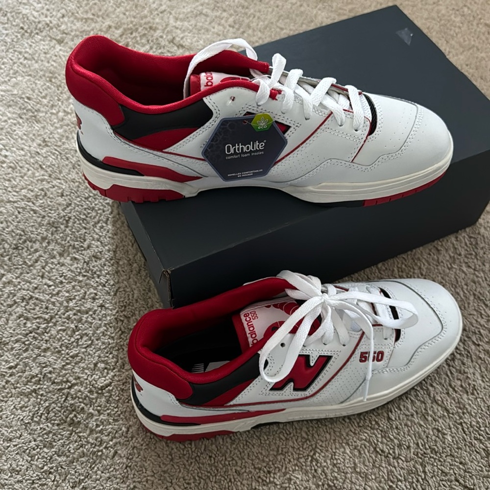 NWT New Balance Men's BB550 Sneakers, White/Red, 9.5 Medium US